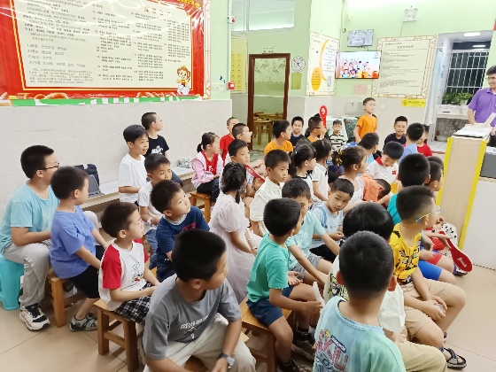 課間活動_副本.jpg 課間活動_副本.jpg